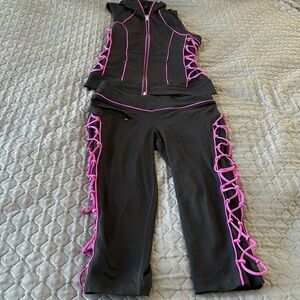 BEBE SPORT sports set in black and fuchsia pink size XS with front closure